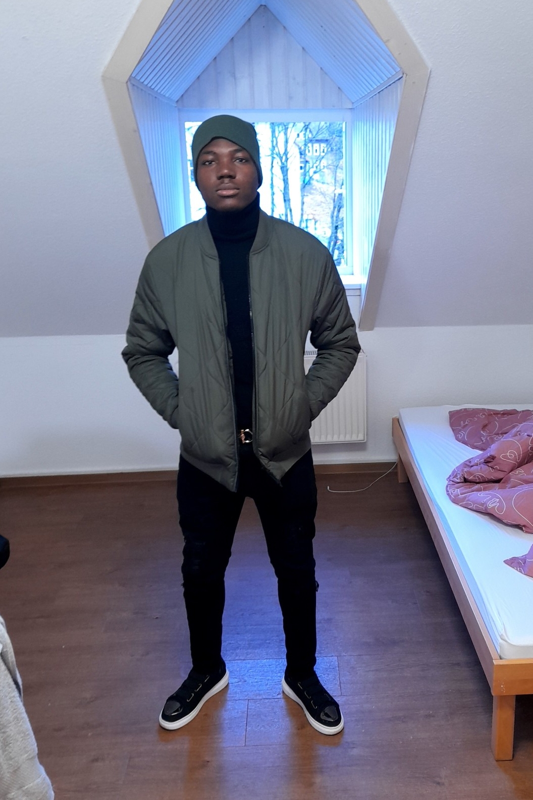 Weiteres Foto von Alverie Dylan