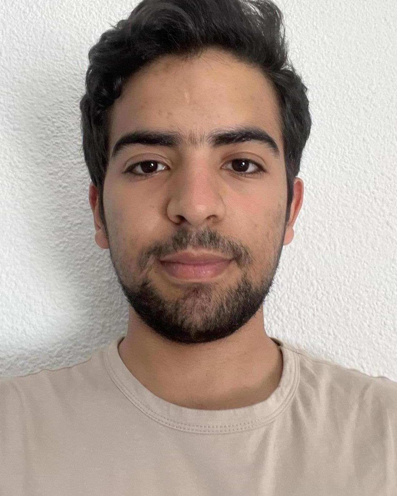 Profilbild von Aziz