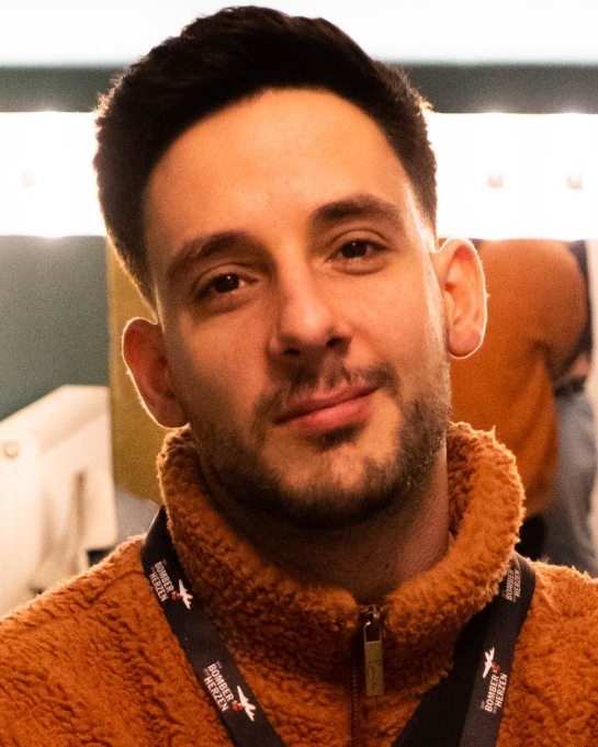 Profilbild von Adrian