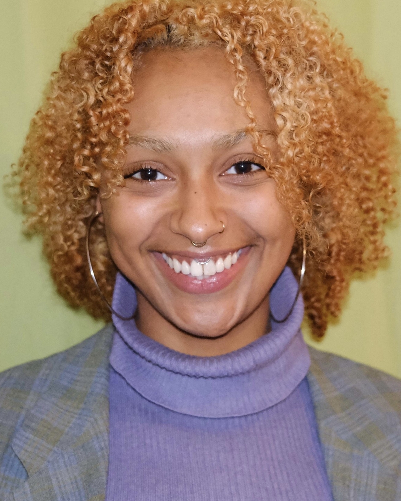 Profilbild von Okezi Dana