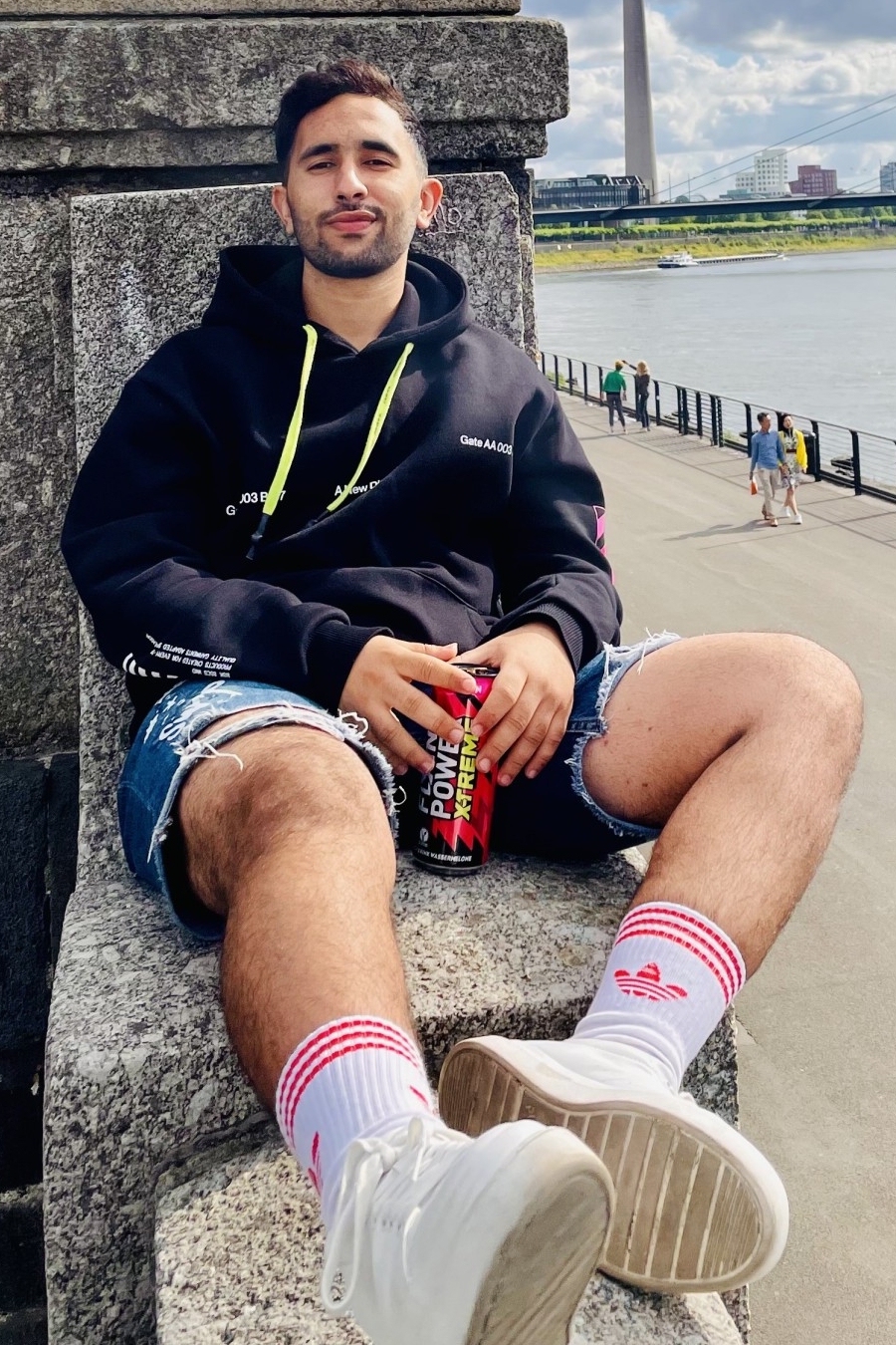 Weiteres Foto von Younes