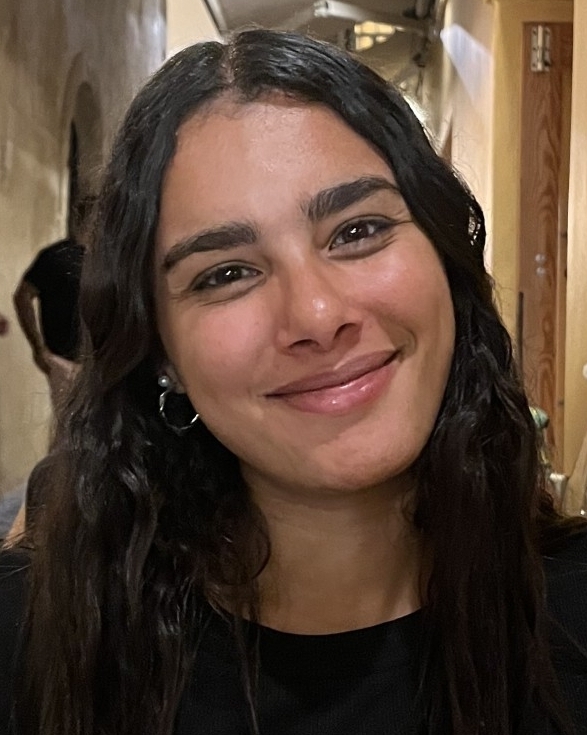 Profilbild von Adrielly Vitoria