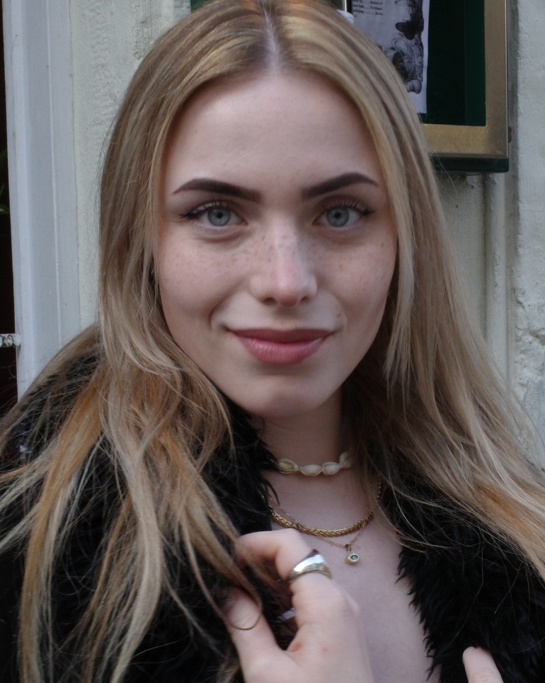 Profilbild von Vivien Rebecca