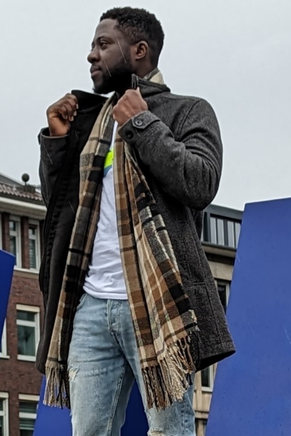 Weiteres Foto von Laurent Edong