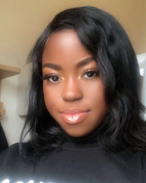 Profilbild von Helena Deborah