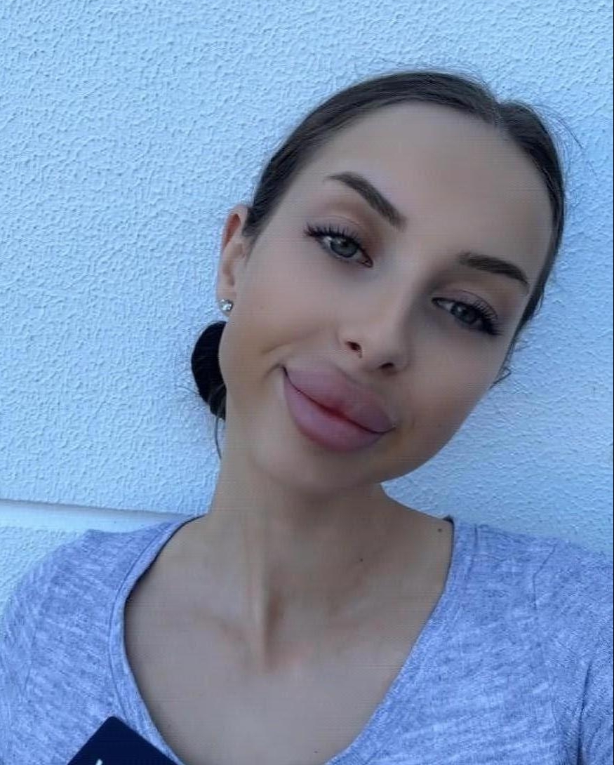 Profilbild von Roberta Charlotte