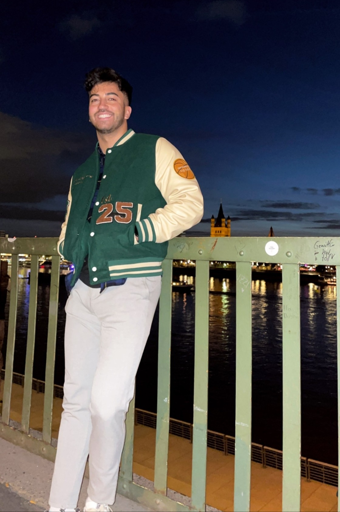 Weiteres Foto von Artin