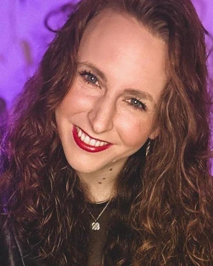 Profilbild von Yasmina