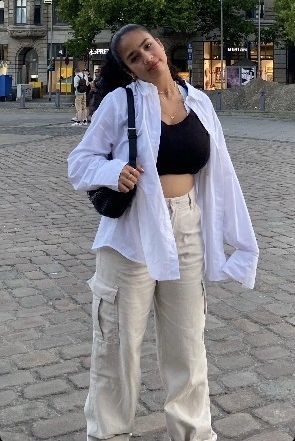 Weiteres Foto von Mobina