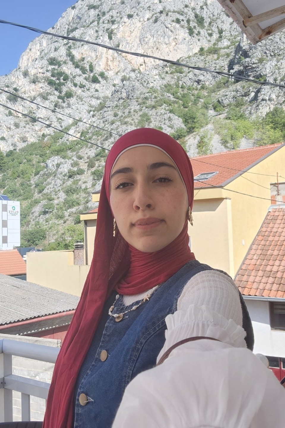 Weiteres Foto von Lojain