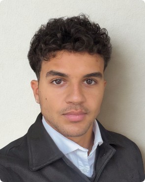 Profilbild von Adil