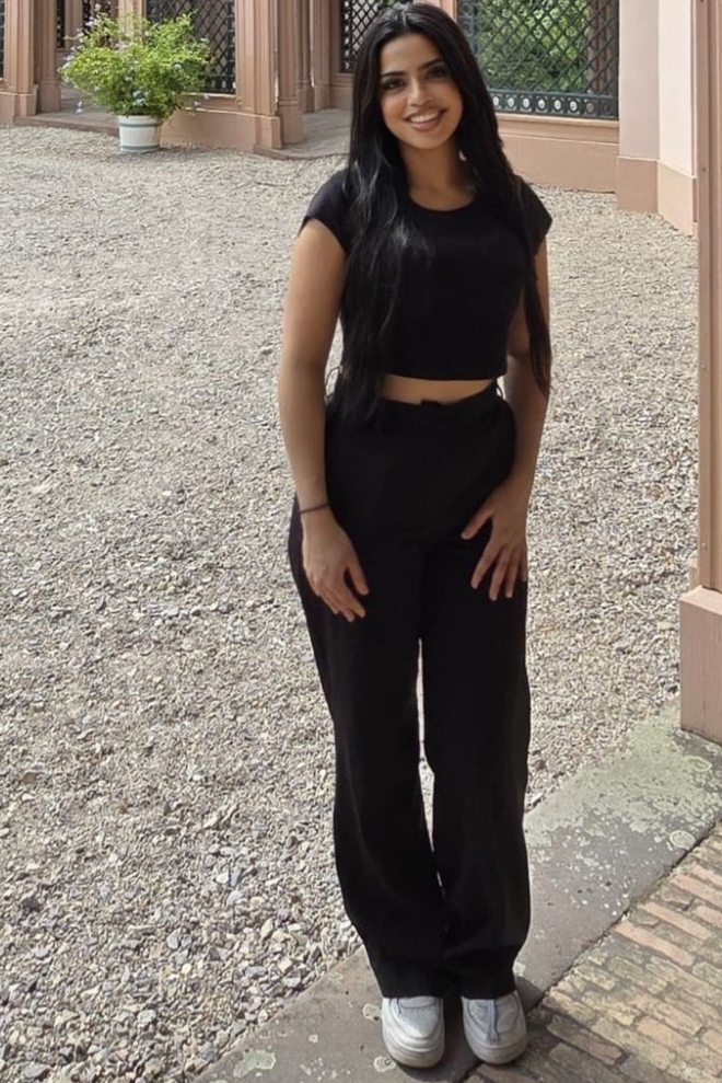 Weiteres Foto von Simran