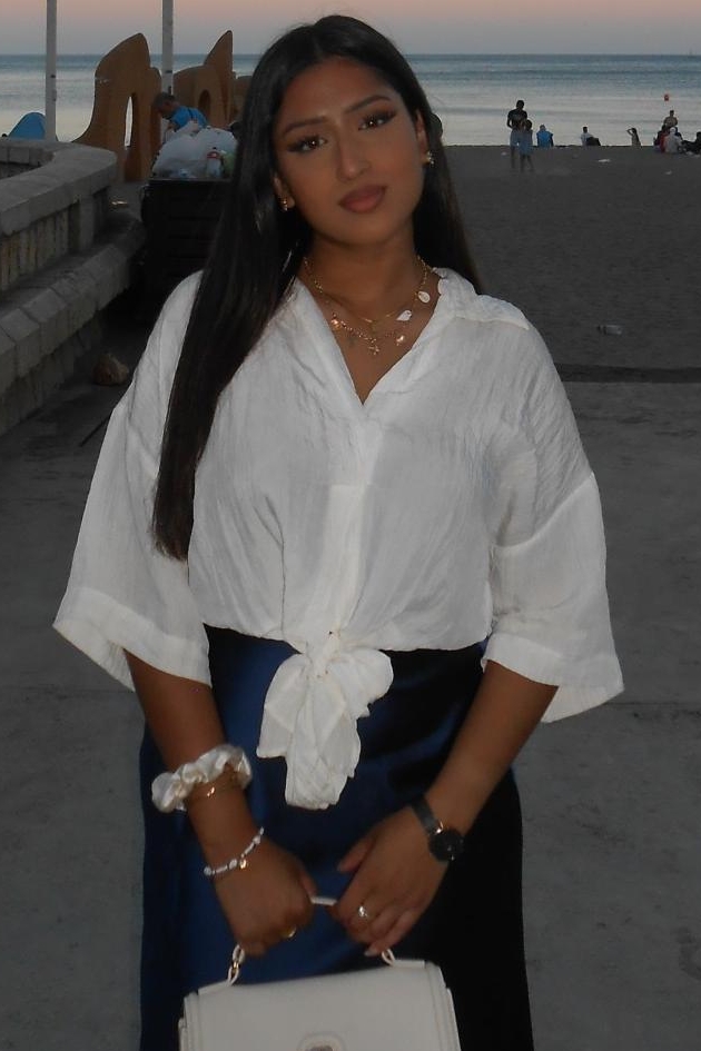 Weiteres Foto von Simran