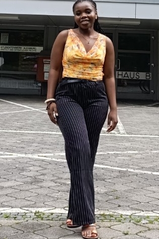 Weiteres Foto von Elvira