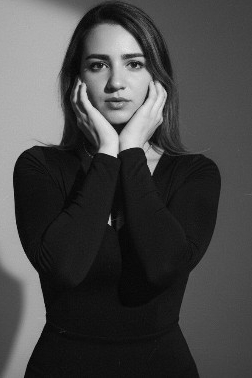 Weiteres Foto von Yesmine