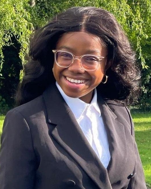 Profilbild von Estella Martiale