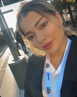 Profilbild von Stephanie