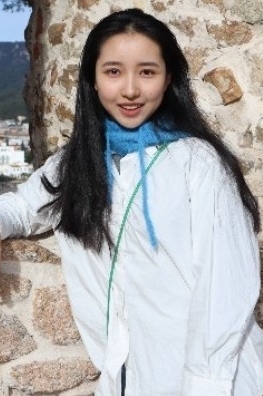 Weiteres Foto von Yi