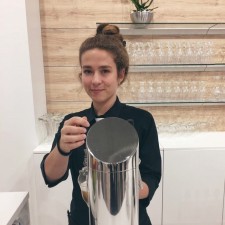 Alessa arbeitet als Servicekräfte auf der SPS gesucht. auf der Messe