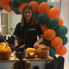 Alina bei der Arbeit