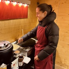 Mara-Sophie bei der Arbeit