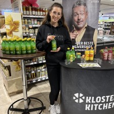 Janina-Maria bei der Arbeit