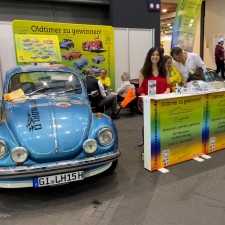 Melissa arbeitet als Messehost/ess (m/w/d) auf der Messe