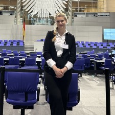 Luise bei der Arbeit