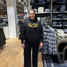 Finja bei der Arbeit