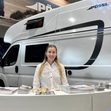 Julia arbeitet als Messehost/ess (m/w/d) auf der Messe