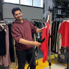 Al-Baraa bei der Arbeit