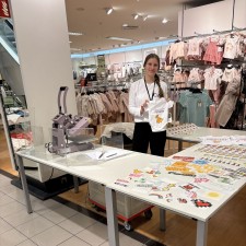 Mara bei der Arbeit