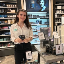 Elissa bei der Arbeit