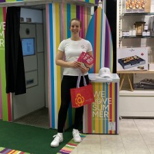Caroline bei der Arbeit