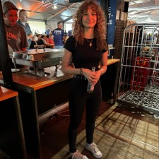 Julia bei der Arbeit