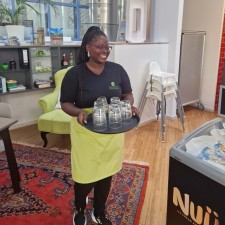 Andrea Wakoimbe bei der Arbeit