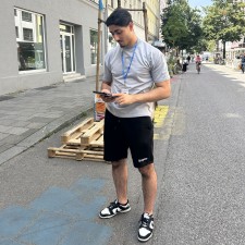Mashal bei der Arbeit