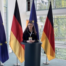 Pauline bei der Arbeit