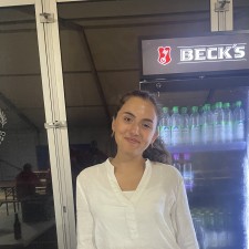 Sarah bei der Arbeit