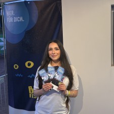 Zeynep bei der Arbeit