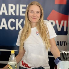 Julia bei der Arbeit