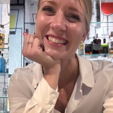 Romana bei der Arbeit
