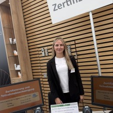 Celina Maureen bei der Arbeit