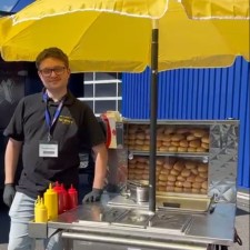 Léon bei der Arbeit
