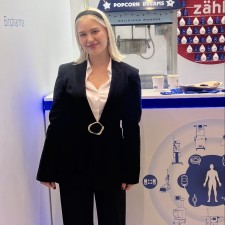 Nele bei der Arbeit