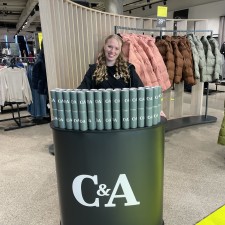 Rebekka Sara Manuela bei der Arbeit