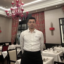 Belhassen bei der Arbeit