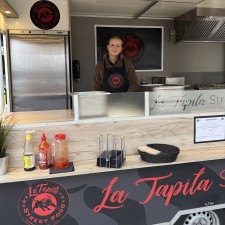 Celina Maureen bei der Arbeit