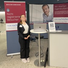 Lissa Eva Maria bei der Arbeit