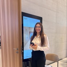 Luisa bei der Arbeit